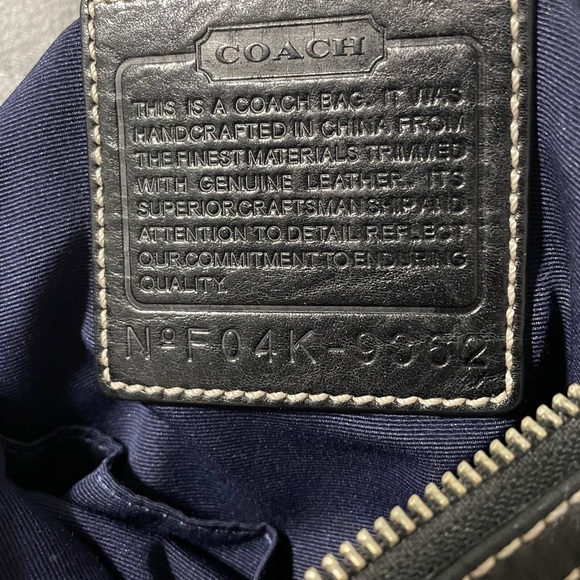 Coach Black Shoulder Bag with Silver Hardware EUC Vintage - Picture 11 of 12